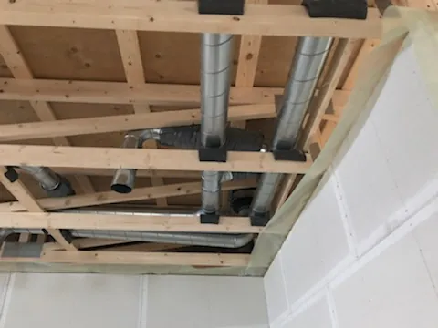 Genvex installation med rørføring